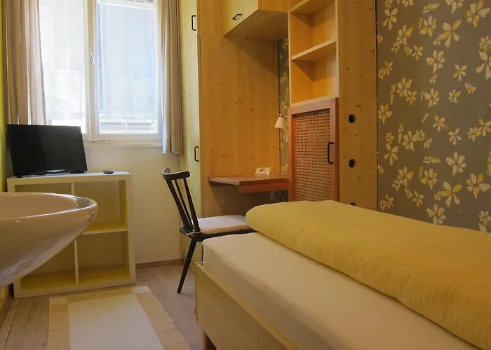 Sonne Bed 2* Bregenz